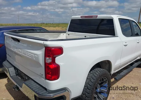 2021 Chevrolet Silverado 1500 4Wd Short Bed Lt z USA, uszkodzony, nr VIN 3GCUYDET7MG261096